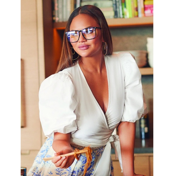 QUAY Stranger Glasses - Picture 3 of 8